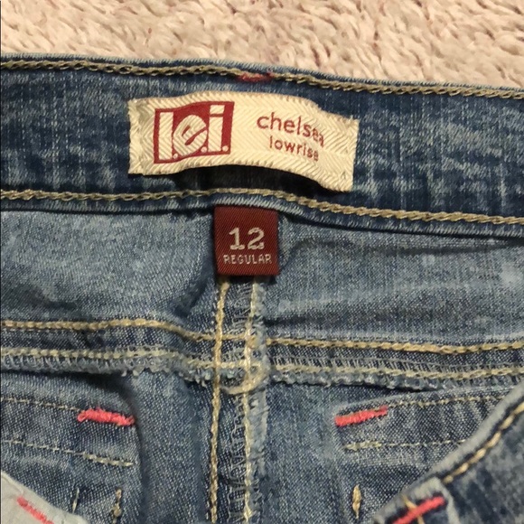 2 pair of girls shorts - Picture 4 of 7